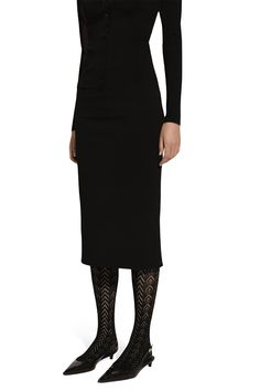 Dolce & Gabbana pencil skirt in black. 06%Spandex+08%Nylon+15%Polyester+71%Rayon Dry clean Made in Italy Pencil Skirt Black, Work Wear Women, Fall Collections, Skirt Fashion, Pencil Skirt, Work Wear, Spandex, What To Wear, Dolce And Gabbana