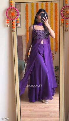 Function Dresses, Trendy Outfits Indian, Fashion Show Dresses, Long Gown Design, Lehenga Designs Simple, Anarkali Dress Pattern, Simple Kurti Designs, Long Dress Design, Indian Dresses Traditional