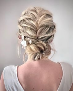 Mother Of The Bride (Or Groom) Hairstyles ❤ #wedding #bride #weddingforward #weddinghairstyles #MotherOfTheBride #MotherOfTheGroom Wedding Hair Mother Of Bride, Mother Of The Bride Hairdos, Mob Hair, Groom Hair