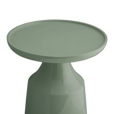 a green table with a white background