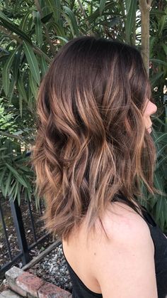 Brunette balayage//Hair by Jessika, Elk Grove, Ca Spring Balayage Brunettes, Spring Balayage, Baylage Hair, Short Brown Hair, Brunette Balayage Hair, Short Hair Balayage, Balayage Brunette, Bob Hair, Brown Blonde Hair