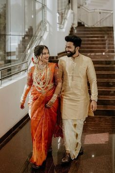 Hindu Wedding Groom Outfit, Engagement Photos Outfits Indian Men, South Groom Outfit, South Indian Wedding Groom Outfits, South Indian Bride Groom Outfits, South Indian Groomsmen Outfits, South Indian Wedding Dress For Men, Bride And Groom South Indian Wedding Outfit For Reception, Hindu Groom Outfit