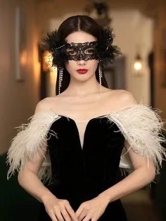 Masquerade Ball Outfit Women, Masquerade Outfit Men, Black And Gold Masquerade Mask, Masquerade Outfit Ideas