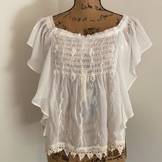 New Esley Gorgeous White Embroidered Stretchy Tank Top Women`S Size S Fits Medium Too. Armpit To Armpit - 19" 4. L Summer Lace Blouse With Crochet Trim, Lace Trim Vacation Tops, Vacation Lace Tops With Lace Work, Flowy Embroidered White Tops, Flowy White Embroidered Top, Casual Floral Embroidered Lace Top, Flowy Lace Tops With Lace Patchwork, Summer Embroidered Lace Top With Lace Trim, Lace Patchwork Tops For Vacation