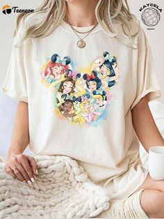 Magical Disney Princess Castle Shirt: Perfect for Disney Vacation & Girls Trip with Belle and Cinderella - Disney Watercolor Tee for Ultimate Disney Experience! Princess Shirts For Disney, Disney Princess Tshirt Ideas, Bella Disney, Minion Cakes, Disney Character Shirts, Disney Watercolor, Disney Princess Castle, Disney Trip Outfits, Disney Outfits Women