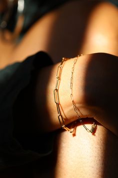 "This substantial paperclip chain bracelet is a delicate but sturdy addition to your everyday jewelry collection. Perfect for layering with other bracelets. View the smaller version here : https://www.etsy.com/listing/777429412 We recommend choosing a length that is between .75\" and 1\" larger than your exact wrist size. If you need a special size please reach out to us or specify it in the notes at checkout! * Chain links approximately 13mm. * Materials : 14k gold filled or sterling silver. * 14k Gold Rectangular Paperclip Chain Bracelet, Gold Paperclip Bracelet For Everyday, Gold Paperclip Everyday Bracelet, Gold Paperclip Bracelet With Cable Chain For Everyday, Gold Paperclip Bracelet With Cable Chain, 14k Gold-filled Oval Link Paperclip Bracelet For Everyday, 14k Gold Filled Everyday Paperclip Bracelet, Minimalist 14k Gold Filled Tarnish Resistant Paperclip Bracelet, Delicate Chain Paperclip Bracelet As Gift