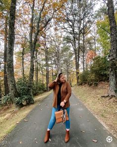 warning: i will be re-wearing this outfit all fall/winter. it may be a new favorite of mine. get the details by clicking the link in my bio or on @liketoknow.it #liketkit http://liketk.it/2ZdpY Fall Outfit With Boots, Winter Outfits 2020, Winter Sweater Outfits, Fall Ootd, Denim Fashion Women, Fall Outfits For Work, Amazon Products, Fall Street Style