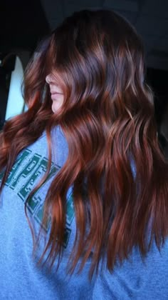 Red Highlights Balayage, Auburn Hair With Root Smudge, Brownish Maroon Hair, Brunette To Red Hair Transformation, Dimensional Brunette Copper, Copper Burnett Hair, Red Hilights In Brown Hair Brunettes, Auburn Balayage Straight Hair, Redhead Brunette