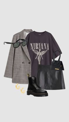 Graphic Tee Outfits, Mode Casual, Edgy Outfits, 1 Or 2, Doc Martens, Outfits Casuales