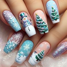 Découvrez ce modèle de Nail Art sublimé par la saison d'hiver et la période de Noël. Professionnels, inspirez-vous et clientes, osez ! Let It Snow Nail Designs, Christmas Candy Nail Art, Snowman Nail Art Designs, Nail Art Christmas Tree, Christmas Cookie Nails, Bird Nail Designs, December Nails Acrylic Christmas, Snowman Nails Design