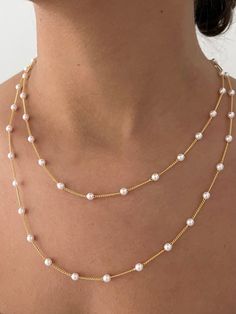 Pearl chain necklace 18" Please note listing is for one necklace strand, two are pictured Simple Pearl Chain, Pearl Necklace Outfit, Preppy Necklaces, Ocean Pool, Simple Pearl Necklace, Pool Shower, Necklace Outfit, Natural Pearl Necklace, Pearl Chain Necklace