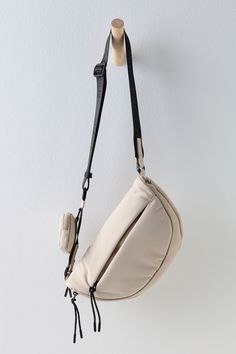 Affordable Sporty Shoulder Bag For Outdoor, Cheap Baguette Bag With Single Shoulder Strap For Travel, Free People Bags, Bohemian Accessories, Sleek Style, Fabric Bags, Fp Movement, Sleek Fashion, Sport Bag