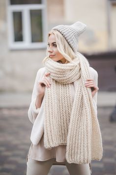 Handmade Cozy Shawl For Winter, Cream Winter Scarf One Size, Handmade Cozy Winter Shawl, Cream One-size Winter Scarves, Cozy Handmade Winter Shawl, Cream One-size Scarves For Winter, Cream One Size Scarves For Winter, Hand Knitted Beige Winter Shawl, Hand Knitted Beige Shawl For Winter