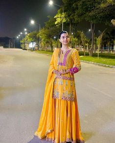 Frock Plazo, Rajasthani Mehndi, Desi Attire, Nimrat Khaira, Punjabi Style, Punjabi Suits Designer Boutique, Pakistan Dress, Trendy Outfits Indian, Trendy Suits