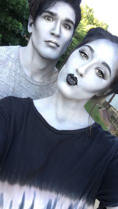 Grayscale makeup ❤️ Grayscale Costume, Halloween Costumes For Friends, Costumes For Friends, Ghost Makeup, Addams Family Musical, Addams Family Costumes, Blithe Spirit, The Best Halloween Costumes, Theatre Makeup