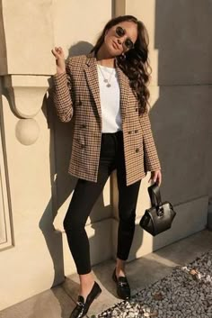 Plaid Blazer Outfit, Trendy Work Outfit, Work Outfit Office, Office Outfits Women, Business Casual Outfits For Work, Work Fits