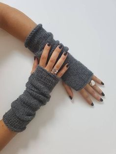 Knitted Wrist Warmer, Fashion Gloves, Crochet Fingerless Gloves, Wool Gloves, Crochet Gloves