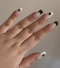 Hippy Acrylic Nails, Nail Ideas Acrylic Coffin Short, Nail Ideas Y2k Short, Short Emo Nails, Star Nail Ideas, Grunge Nails Acrylic, Grunge Nail Inspo, Trending Nails