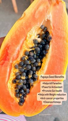 Papaya health benefits Papaya Health Benefits, Seed Benefits, Papaya Recipes, Healthy Gut Recipes, Seeds Benefits, Papaya Seeds, Healing Food, Food Facts