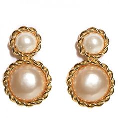 Chic Gold Clip-on Pearl Earrings, Elegant Yellow Gold Clip-on Pearl Earrings, Yellow Gold Clip-on Pearl Earrings, Luxury Vintage Clip-on Pearl Earrings, Chanel Pearl, Vintage Yellow Gold Clip-on Pearl Earrings, Chanel Pearls, Vintage Pearl, Chanel Vintage