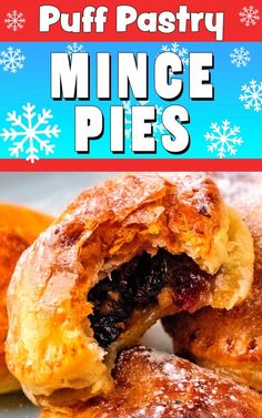 A mince pie with a bite taken out with a text overlay title. Frangipane Dessert, Frangipane Mince Pies, Fruit Mince Pies, Christmas Pastry, Mince Pie Recipe, Traditional Christmas Food, Mince Pies Christmas, Homemade Pastry, Dessert Christmas