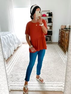 Young Mom Outfits, Unique Summer Dresses, Casual Teacher Outfits, Casual Teacher Outfit, Teaching Wardrobe, Stylish Mom Outfits, Wardrobe Challenge, Teacher Attire, Cute Teacher Outfits