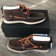 New Ugg Beach Moc Chukka Size 7 In Men’s Color Brown Stout Leather Upper Machine Washable Energ Comfort System Footbed Leather Lining Treadlite By Ugg Outsole Shoes Ugg, Best Shoes For Men, Mens Uggs, Men Beach, Leather Boot, Ugg Shoes, Chukka Boots, Nice Shoes, Leather Boots