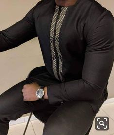 This elegant African suit for men is uniquely designed to make you stand out among others in all occasions. Our items are made with great quality fabrics; Great sewing techniques and our prices are moderate. We have it in different colors so you can decide the color you prefer, just message us. This unique handmade African men clothing is perfect for special occasions like wedding, baby shower , Church services, special business meetings... This Clothing is made to order, so you can request a cu African Male Suits, Wedding Suit Styles, African Men Clothing, Suit Prom, Costume Africain, African Suit, Nigerian Men Fashion, African Wear Styles For Men, African Attire For Men