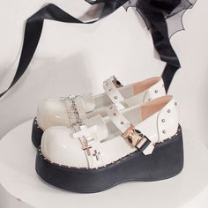 Color: Patent Black•Patent WhiteMaterial: PU Platform height(cm)(inch) Heel-height(cm)(inch) 4/1.57 6/2.36 Size Guide EUR 34 35 36 37 38 39 40 Foot Length (CM) 21.6~22.0 22.1~22.5 22.6~23.0 23.1~23.5 23.6~24.0 24.1~25.0 24.6~25.0 Foot Width (CM) 8.5 8.5 8.5~9.0 9.0~9.5 9.5 9.5~10 10~10.5 Goth Shoes, Punk Goth, Platform Shoes, Cute Shoes, Korean Fashion, Heel Height, Lookbook, Fashion Outfits, Heels