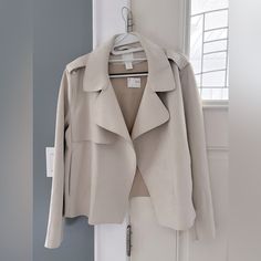 Nwt: H&M Faux Suede Cape Jacket- Size 10- Perfect For The Upcoming Weather! Over A Sun Dress Or With A Tank And A Pair Of Jeans! H&m Fall Office Outerwear, Elegant H&m Fall Outerwear, Elegant H&m Outerwear For Fall, H&m Long Sleeve Outerwear For Office, Chic H&m Winter Blazer, Chic H&m Winter Outerwear, Fitted H&m Outerwear For Office, H&m Beige Outerwear For Spring, Fitted H&m Outerwear For Fall