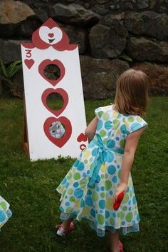 Wedding Party Games, Alice In Wonderland Wedding