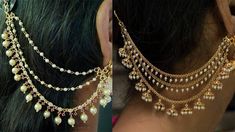 Earring Chain, Temple Jewellery Earrings, Indian Wedding Jewelry Sets, Gold Temple Jewellery, Gold Jewellry, Diamond Bracelet Design, Ear Chain, Dress Neck