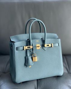 Luxury Bags Collection, College Bags, Kelly Bag, Luxury Purses, Fancy Bags, Beautiful Handbags, Pretty Bags, Hermes Bags, Purses Designer