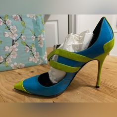 Made In Italy Showstoppers! Not For The Faint Of Heart- These Are For A Woman Who Is Confident, Classy And Sexy! Us Size 6 Eur Size 36 Originally $795 Green Manolo Blahnik, Light Blue Manolo Blahnik Shoes, Manolo Blahnik Heels Green, Patent Heels, Manolo Blahnik Shoes, Manolo Blahnik, Mary Janes, Pumps Heels, Shoes Women Heels