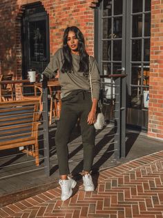 Get The Look : Jogging Sets | Vanessa Oblinsky Vanessa Oblinsky, Vanessa Oblinsky style, Vanessa Oblinsky outfits, athleisure sets, joggers, casual outfits Black Creators, Fila Outfit, Fall Faves, Looks Country, Trendy Girl