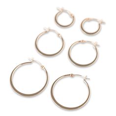 Meet our Gold Flat Hoops! Substantial, but light weight and with a durable clasp. 14k Gold Filled Clasp Closure Available in Hoop Diameter 18mm, 22mm, 25mm, and 35mm Herringbone Necklace, Gold Flats, Recycled Metal, Jewelry Shop, Timeless Elegance, Solid Gold, Gold Filled, Personal Style, Jewelry Making