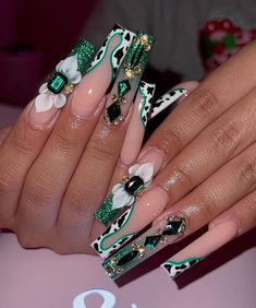 Rodeo Nails, Cowboy Nails, Quinceanera Nails, Girls Nail Designs, Western Nails, Coffin Nails Matte, Cow Nails, Acrylic Nail Set, Beauty Nails Design