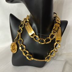 Chanel Necklace And Or Belt Chanel Necklace, Chanel Accessories, Design Jewelry, Elegant Design, Limited Time, Gold Tones, Jewelry Design, Chanel, Sparkle