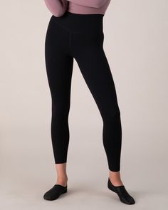 Sublimely suited for everyday, everywhere wear, meet our 7/8 length, buttery soft leggings made for all of who you are and all that you do. Because some days you do the most, and some days you just want to feel good; these lightweight leggings fit your form and are formed to fit your life. Best for low/mid-intensity workouts 7/8 length Tapered high waist Power mesh waist layer (93% Nylon, 7% Spandex) Premium finish laser cut hem Hidden internal pocket High stretch Soft finish BLOCHeverhold™ - 75 Dance Sneakers, Dance Accessories, Buttery Soft Leggings, Legging Fits, Ballet Girls, Active Leggings, Soft Leggings, Short Leggings, Dresses With Leggings