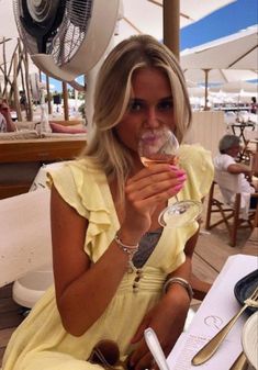 Preppy Coastal Granddaughter, Preppy Coastal, Super Rich Kids, Coastal Granddaughter, Salty Hair, Cali Girl, Malibu Barbie, Stockholm Fashion, European Summer