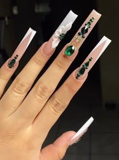 Quince Nails, Quinceanera Nails, Acrylic Nails Nude, Emerald Nails, Green Acrylic Nails, Red Acrylic Nails, Simple Acrylic Nails, Green Nail, Long Acrylic Nails Coffin