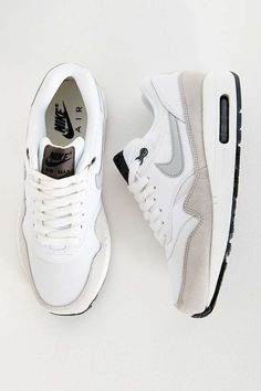 Sneakers Nike Air, Sneakers Nike Air Max, White Nike Shoes, Cute Nike Shoes, Fresh Shoes, Nike Air Max 1, Hype Shoes, Nike Shoes Outlet, Swag Shoes