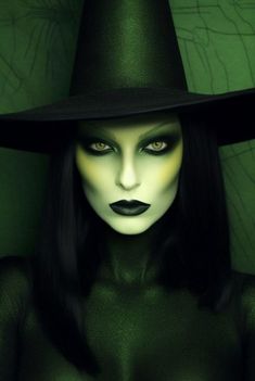 Get ready for a spook-tacular Halloween with these fantastic makeup ideas for women! From enchanting witches to mesmerizing vampires, these creative looks will make you the star of any Halloween party. Witch Makeup Green Face, Halloween Costumes Women Villian, Painted Witch Face, Classic Witch Makeup, Green Witch Face Paint, Halloween Face Paint Women, Green Witch Makeup Halloween, Witch Inspired Makeup