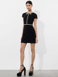 Alice And Olivia, Cap Dress, Mini Dress Black, Black Cap, Mini Dress With Sleeves, Bow Detail, Alice Olivia, Hip Length, Mini Black Dress