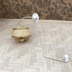 a lamp that is sitting on the floor