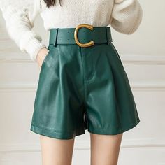 FREE SHIPPING ON ALL ORDERS OVER $50 | 100% SATISFACTION GUARANTEED Click "ADD TO CART" To Get Yours Now | Up To 60% OFF✨ This leather short is a perfect choice for going out, but more suitable for beach holiday. Designed with loose high waist shorts, belt and epaulets details, it will make you more fashionable. 📌 The Fabric Is Very Comfortable 📌 Made With PU Leather ��📌 100% Satisfaction Guaranteed Tag us to be featured at @arimonz_style on Instagram! Package Includes: 1 *Leather Shorts Loose Polo Sweaters Women, Y2k Inspired Outfit, Loose Knitwear, Shorts With Belt, Oversized Sweater Women, Casual Chique, Blue Black Color, Sweatshirt Short Sleeve, Belted Shorts