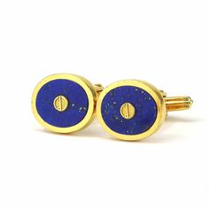 Used Dunhill Cufflinks Lapis Lazuli Metal Blue Gold Man Men's (Sku: Gzl11xdz) === General === Brand : Dunhill === Design === Type : Cufflinks Gender : Men Material : Metal Color : Gold Stone : Lapis Lazuli Stone Color : Blue === Size === Size (Hxwxd) : 14.30mm X 17.00mm / 0.56'' X 0.67'' Weight : 9.5g / 0.33oz. === Included Items === Accessories Notice : Before Purchasing, Please Refer To The Images Of The Accessories Included With The Item. === Condition === Condition : Used (Very Good) Ranking Classic Blue Cufflinks For Office, Elegant Blue Cufflinks For Business, Classic Blue Jewelry For Business, Luxury Blue Cuff Jewelry, Classic Blue Cufflinks For Formal Occasions, Elegant Blue Cufflinks For Formal Occasions, Elegant Blue Cufflinks For Gift, Classic Blue Cufflinks With Polished Finish, Designer Cufflinks For Business