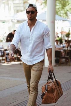 Mens Work Shirts, Urban Apparel, Hipster Mens Fashion, Mens Outfit Inspiration, Men Fashion Casual Outfits, Gwen Stefani, Summer Outfits Men