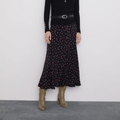 Zara Floral Print Boho Flowy Midi Skirt -Back Hidden In-Seam Zip Closure Trendy Black Floral Print Skirt, Flowy Brown Skirt With Floral Print, Zara Casual Floral Print Skirt, Boho Midi Skirt, Dark Floral Maxi Skirt, Black Floral Print Midi Skirt, Black Velvet Shirt, Long Knit Skirt, Zara Midi Skirt