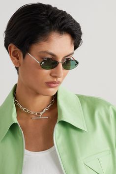 Green Sunglasses Outfit, Harley Weir, Fendi Eyewear, Italian Sunglasses, Sunglasses Outfit, Fendi Sunglasses, Green Sunglasses, Green Lenses, Trendy Sunglasses